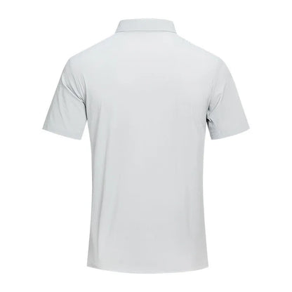 Quick-drying breathable polo shirt in solid colour with short sleeves and regular fit