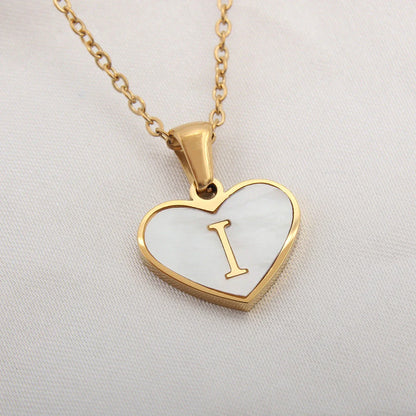 Personalized heart-shaped white shell necklace with adjustable clavicle chain, a stylish and versatile jewelry piece for women
