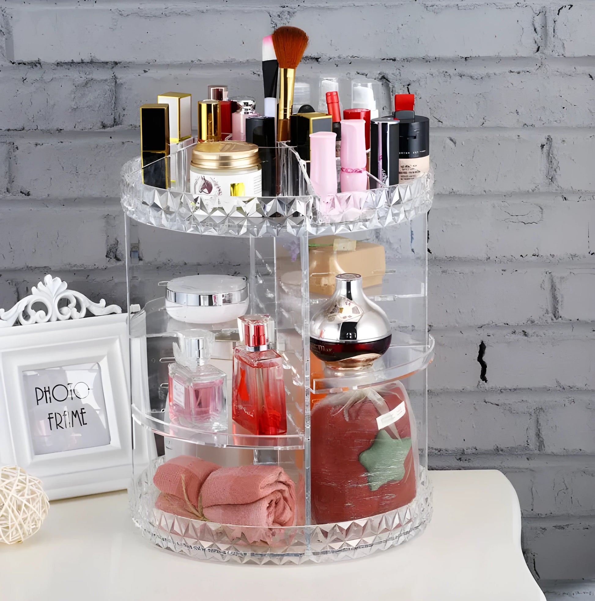 Diamond wave patterned rotating makeup organiser with detachable compartments on a spinning base