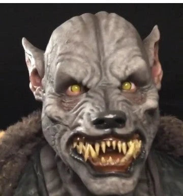 Realistic werewolf costume mask with 360-degree rotation feature for Halloween and cosplay