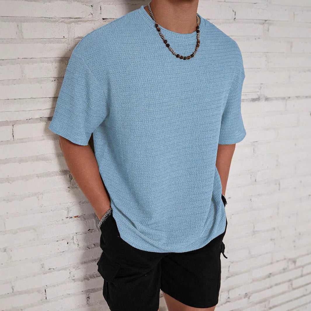 Men's loose fit hollow out t-shirt in solid colour with round neck and short sleeves
