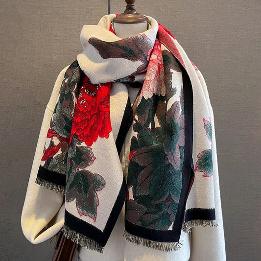 Stylish retro floral imitation cashmere scarf for women, perfect for winter warmth and fashion.