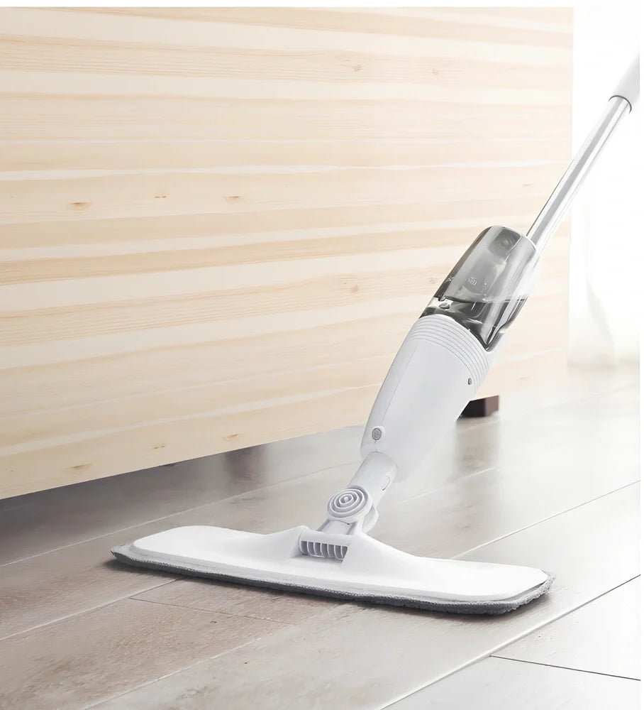 Xiaomi Deerma spray mop with carbon fibre handle and 350ml water tank