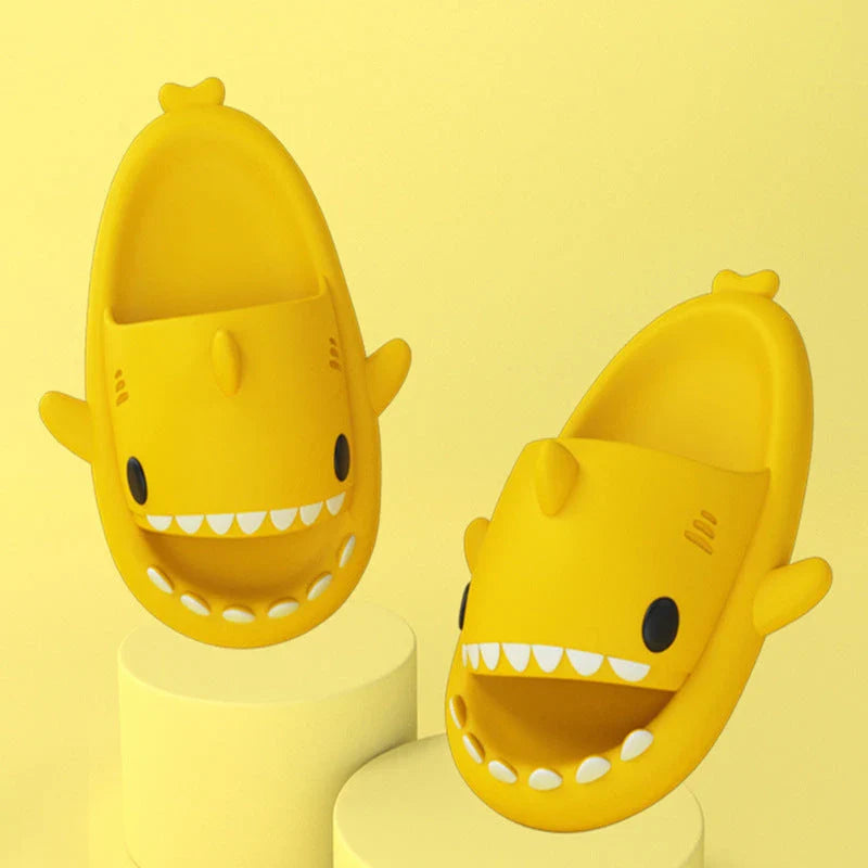 Cozy shark-themed slippers made of premium EVA material for indoor and outdoor wear