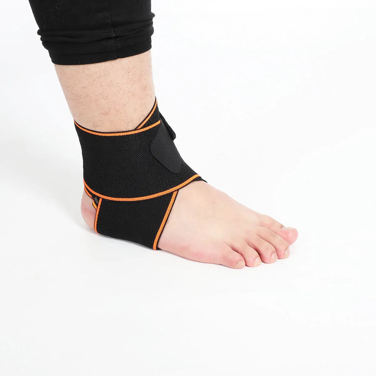 Elastic ankle support bandage for sports winding application in black, blue, or orange free size