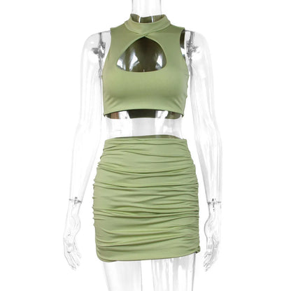 Light purple women's two-piece set with a cutout vest and a split skirt on a model.