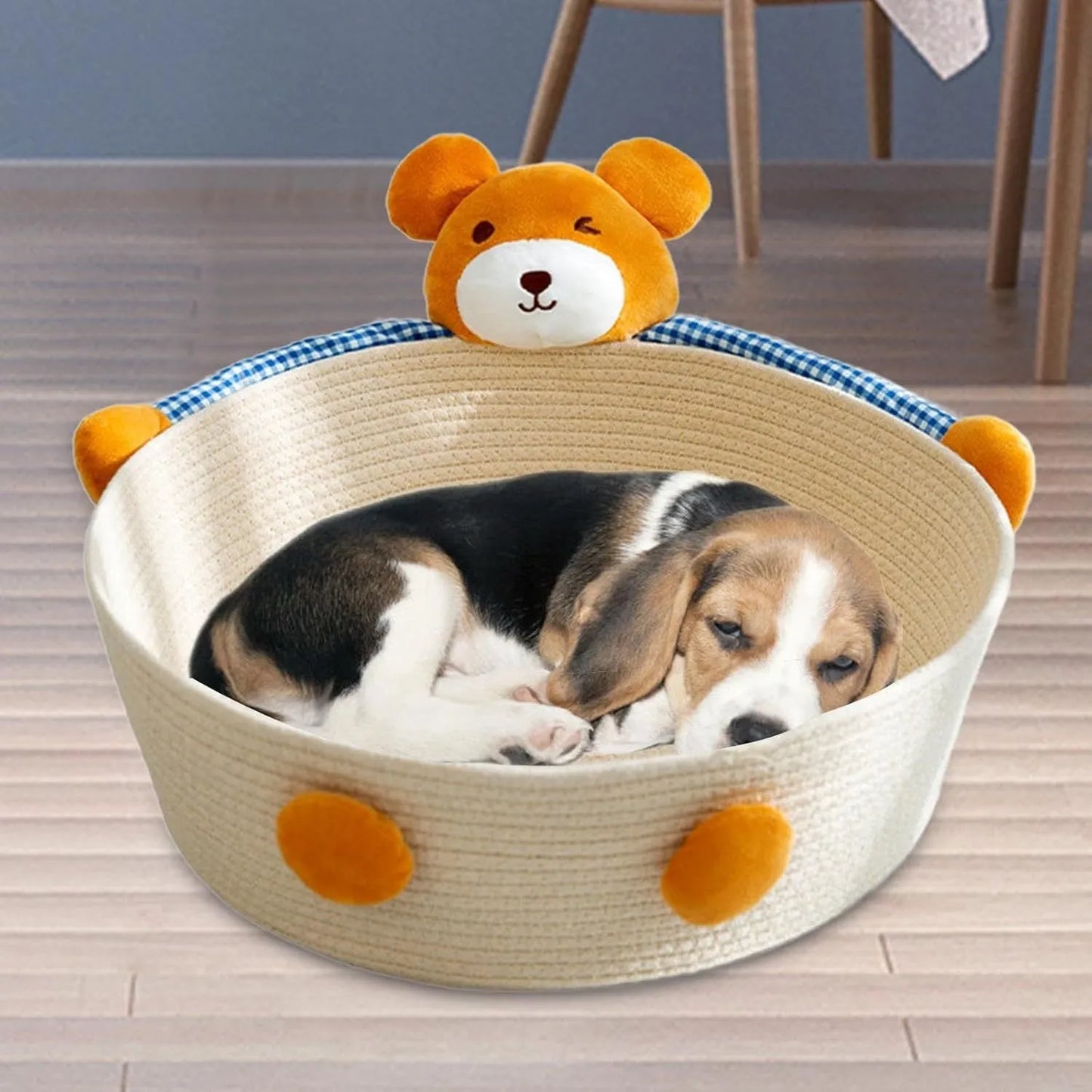 Woven cotton rope basket cat bed with integrated scratching edges for cats and small dogs.