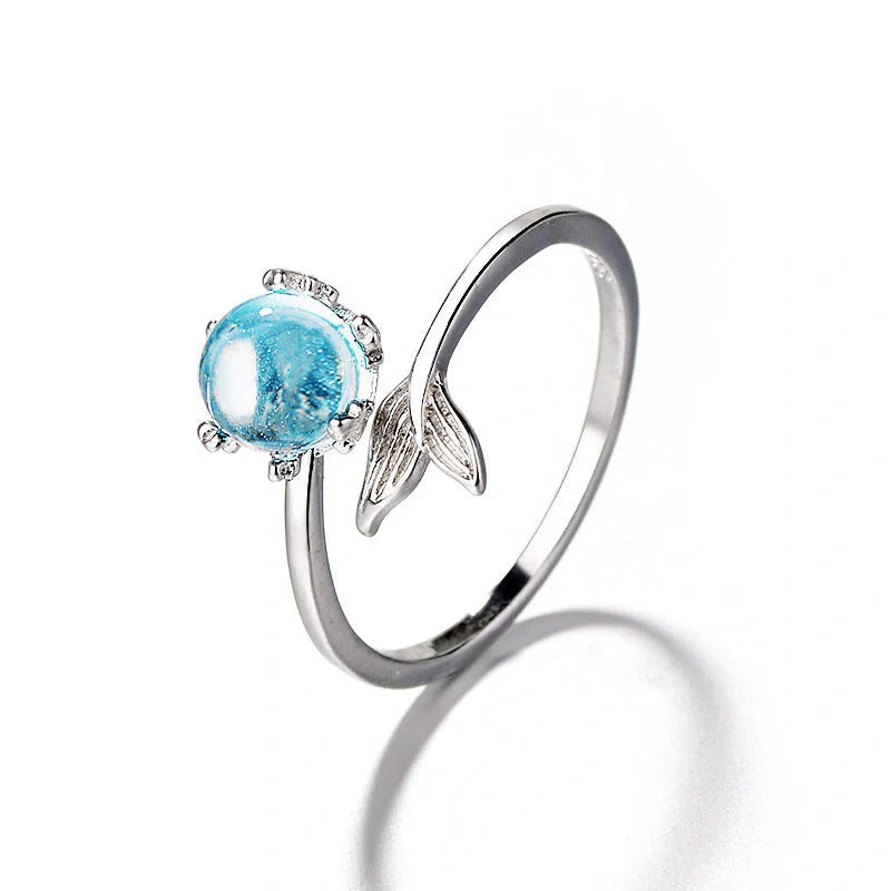 Adjustable mermaid tail ring in silver with zircon inlays