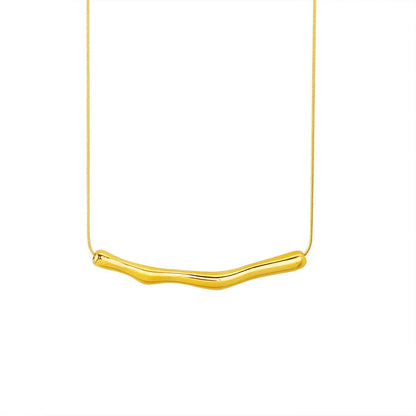 Women's titanium steel pleated necklace in gold or steel colour with irregular textured design