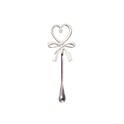 Mini heart-shaped tea spoon made of stainless steel, perfect for serving tea, desserts, and beverages