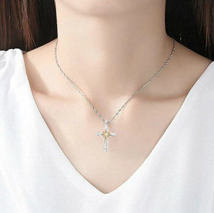 Stylish octagonal star cross alloy pendant with silver finish on a ring chain