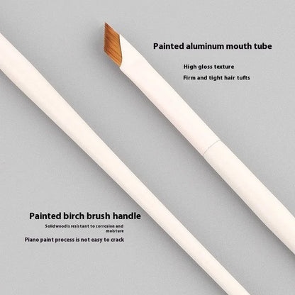 Bevel Fine ultra-thin 0.6mm flat blade eyeliner brush in cloud porcelain colour