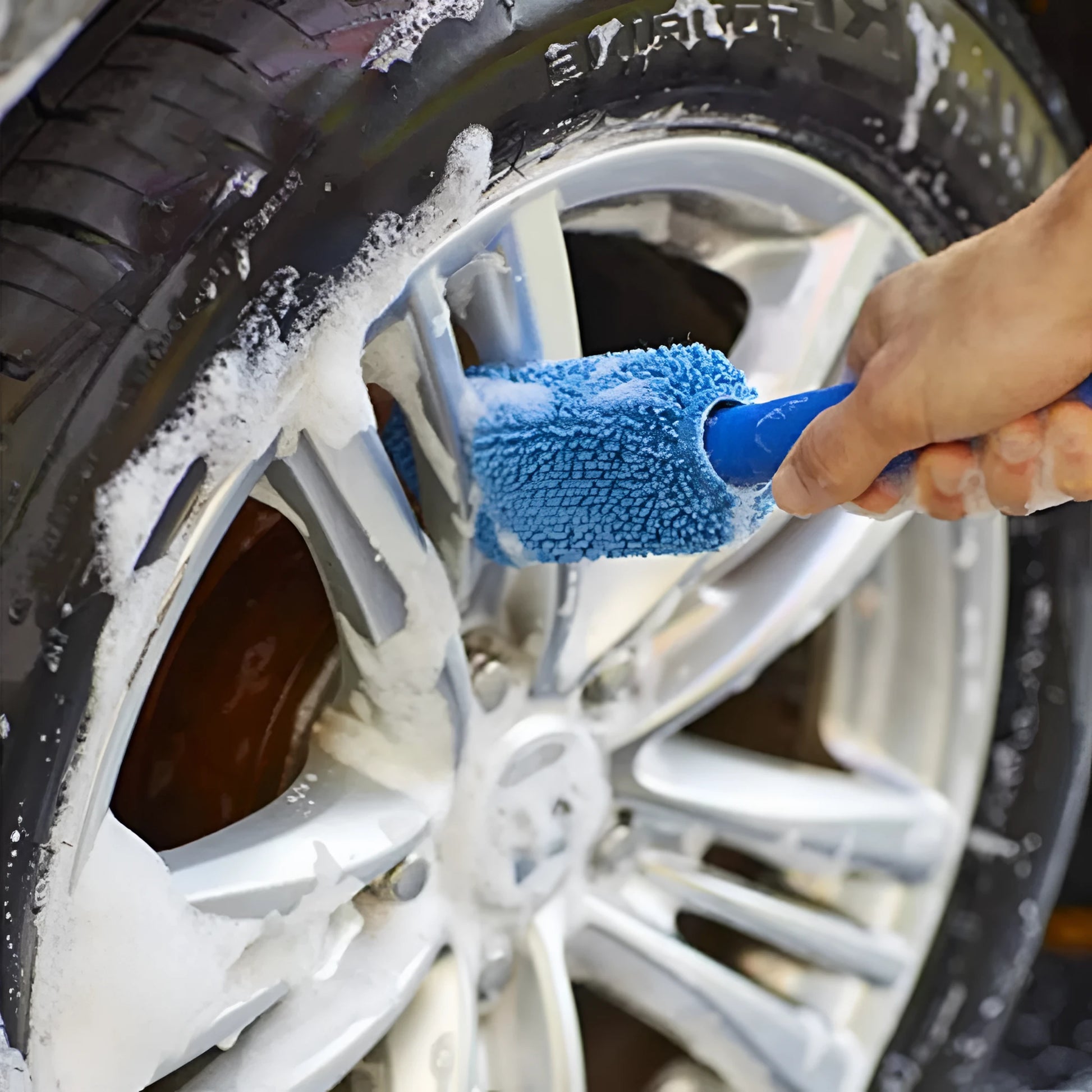 29cm long microfiber car tire brush for cleaning wheels and hubcaps in grey colour