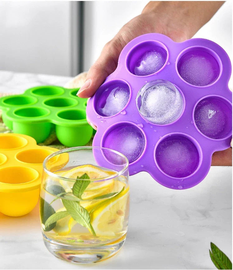 Silicone popsicle mold with 7 cavities in various colors, perfect for making homemade ice cream and frozen treats