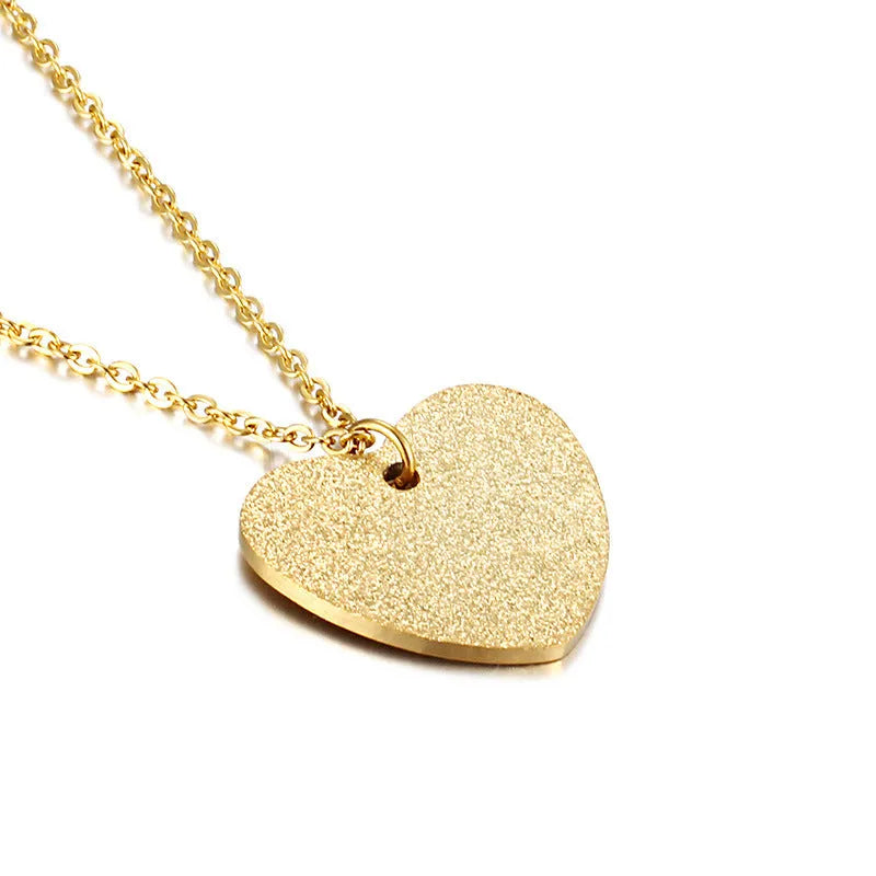 Geometric heart-shaped titanium steel necklace with Japanese and Korean fashion inspiration