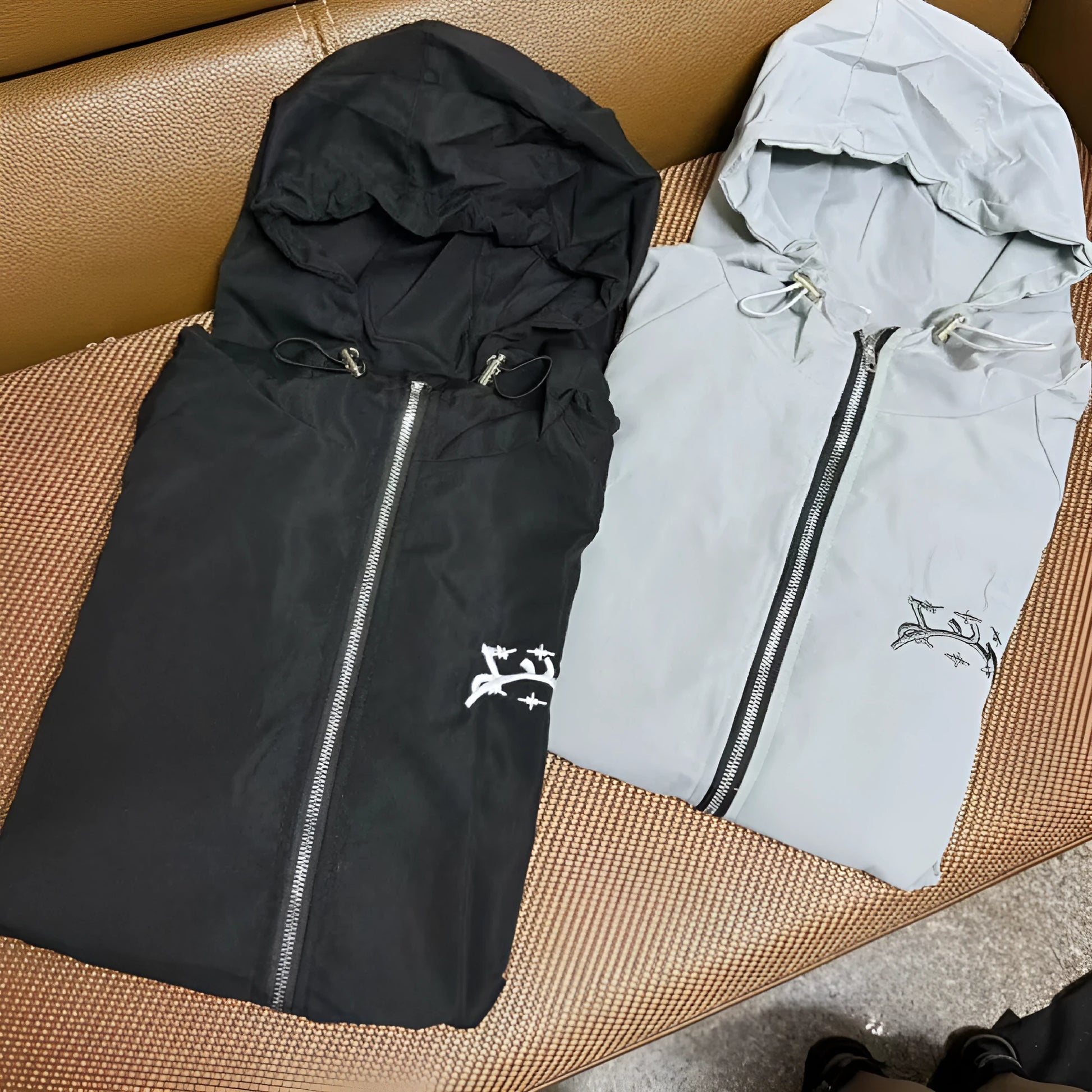 British style grey hooded sunscreen jacket for middle-aged men with loose fit design