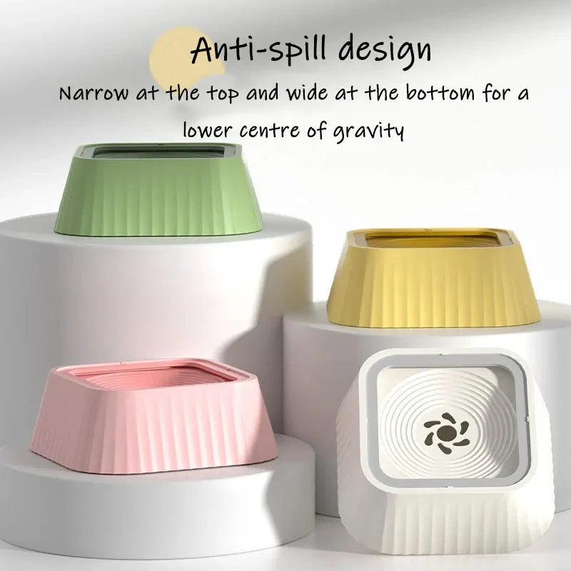 Portable floating water bowl for pets, designed to prevent splashing and keep mouths dry
