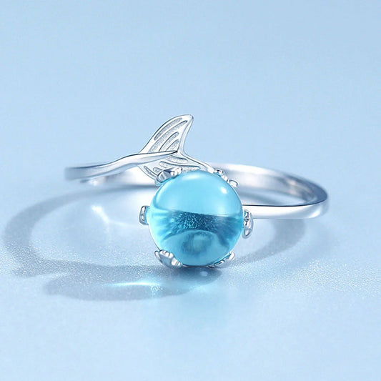 Adjustable mermaid tail ring in silver with zircon inlays