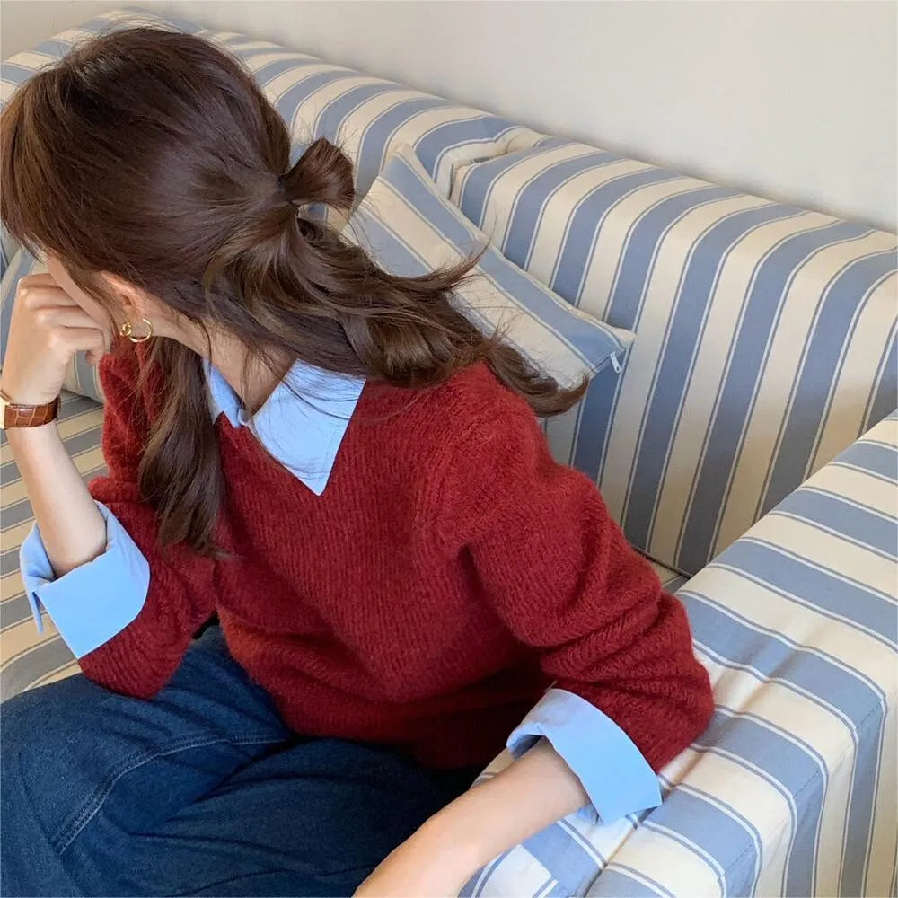 Women's loose fit knitwear top with contrast colour lapels in polyester fabric