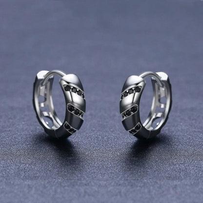 Retro copper round earrings for women, showcasing timeless elegance and sophistication.