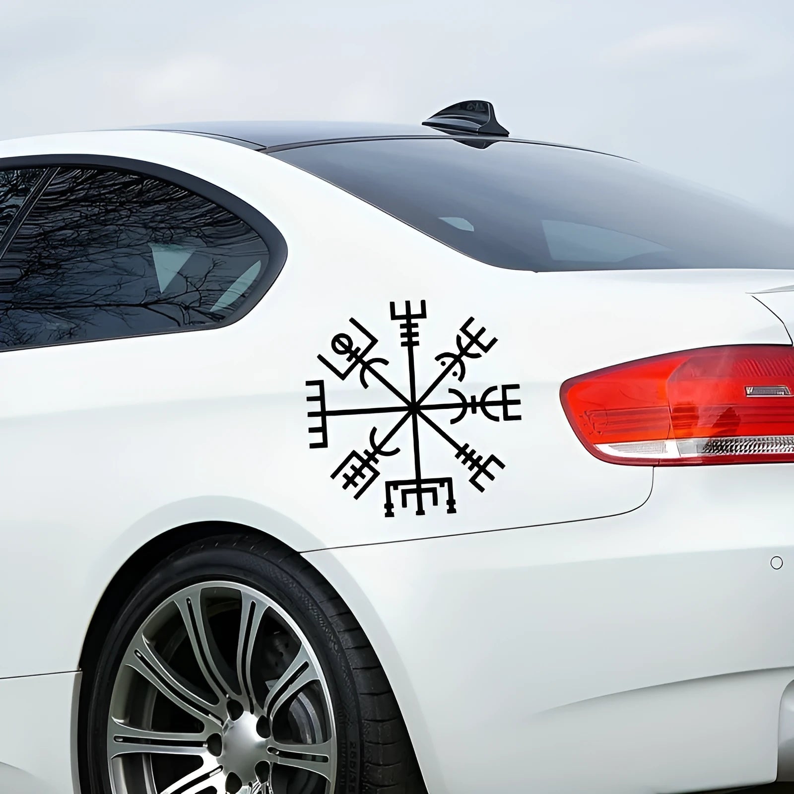Square 13x13cm vinyl car sticker with vegetarian notebook design artwork