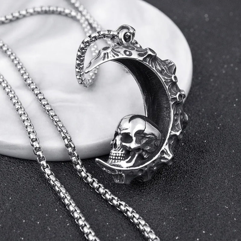 Men's stainless steel skull necklace alloy pendant electroplated silver sports style jewellery accessory with choice of six skull designs including moon sun grimace dagger screw pattern or hot wheels