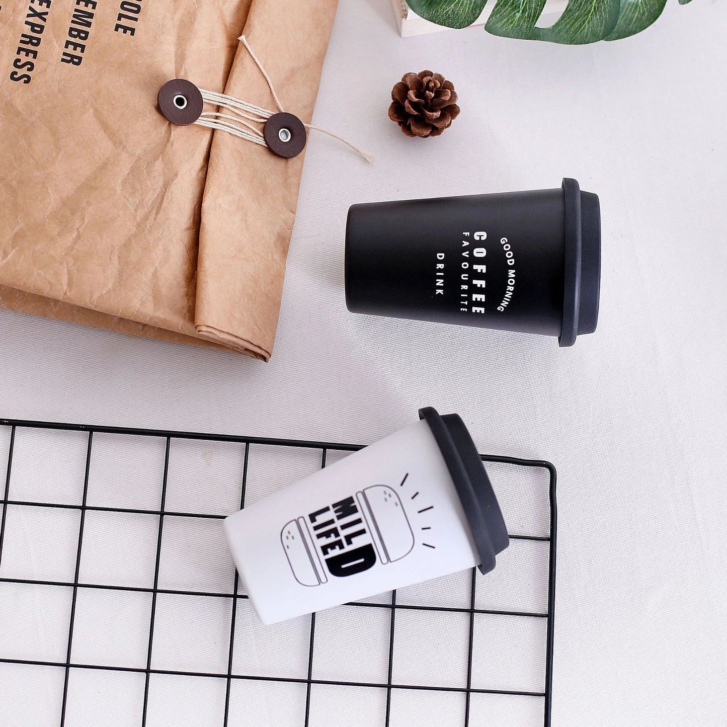 ROKEN stainless steel drinking cup with screw-on lid and reusable straw in COFFEE black colour