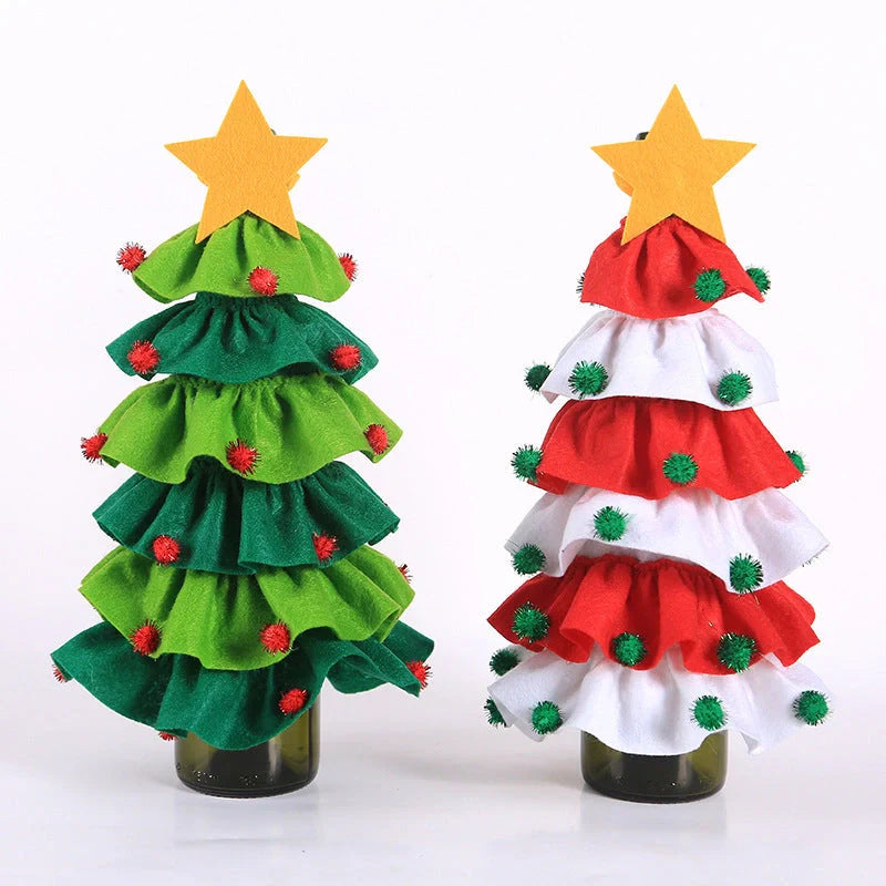 Christmas wine bottle cover with pentagram and fluffy ball design in red and green