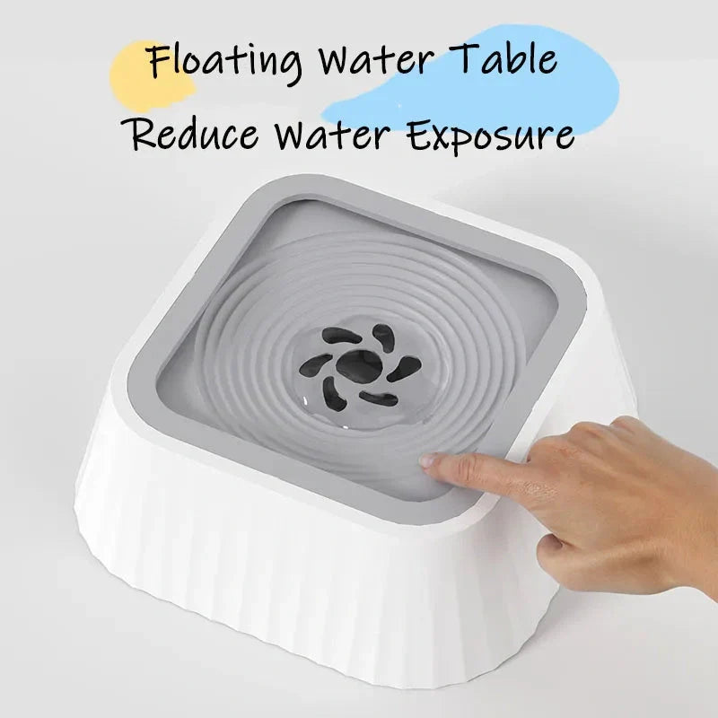 Portable floating water bowl for pets, designed to prevent splashing and keep mouths dry