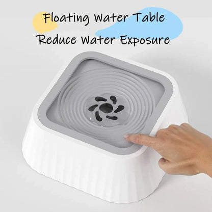 Portable floating water bowl for pets, designed to prevent splashing and keep mouths dry