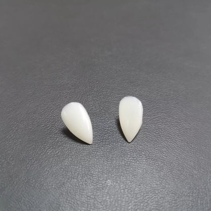 Adjustable Halloween Vampire Zombie Dentures for a spooky custom fit