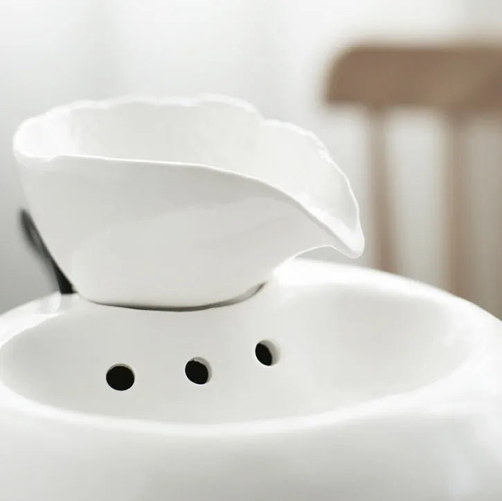 Ceramic automatic cat water dispenser with leaf design in white or pink, porcelain pet fountain with EU or US plug