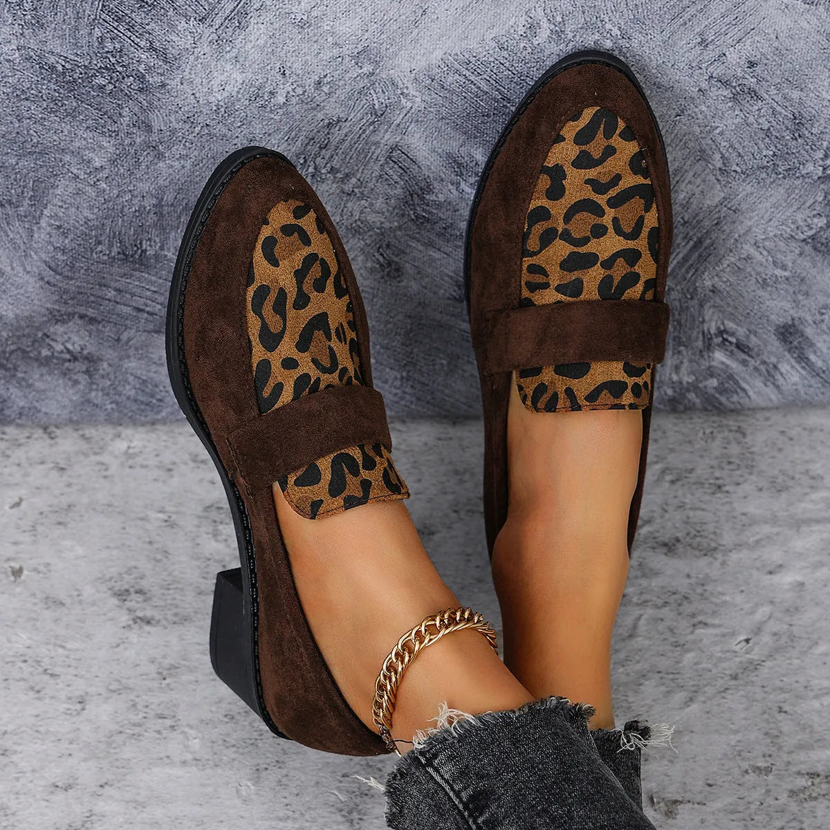 Leopard print slip-on suede pumps with a chunky mid-heel and pointed toe in brown