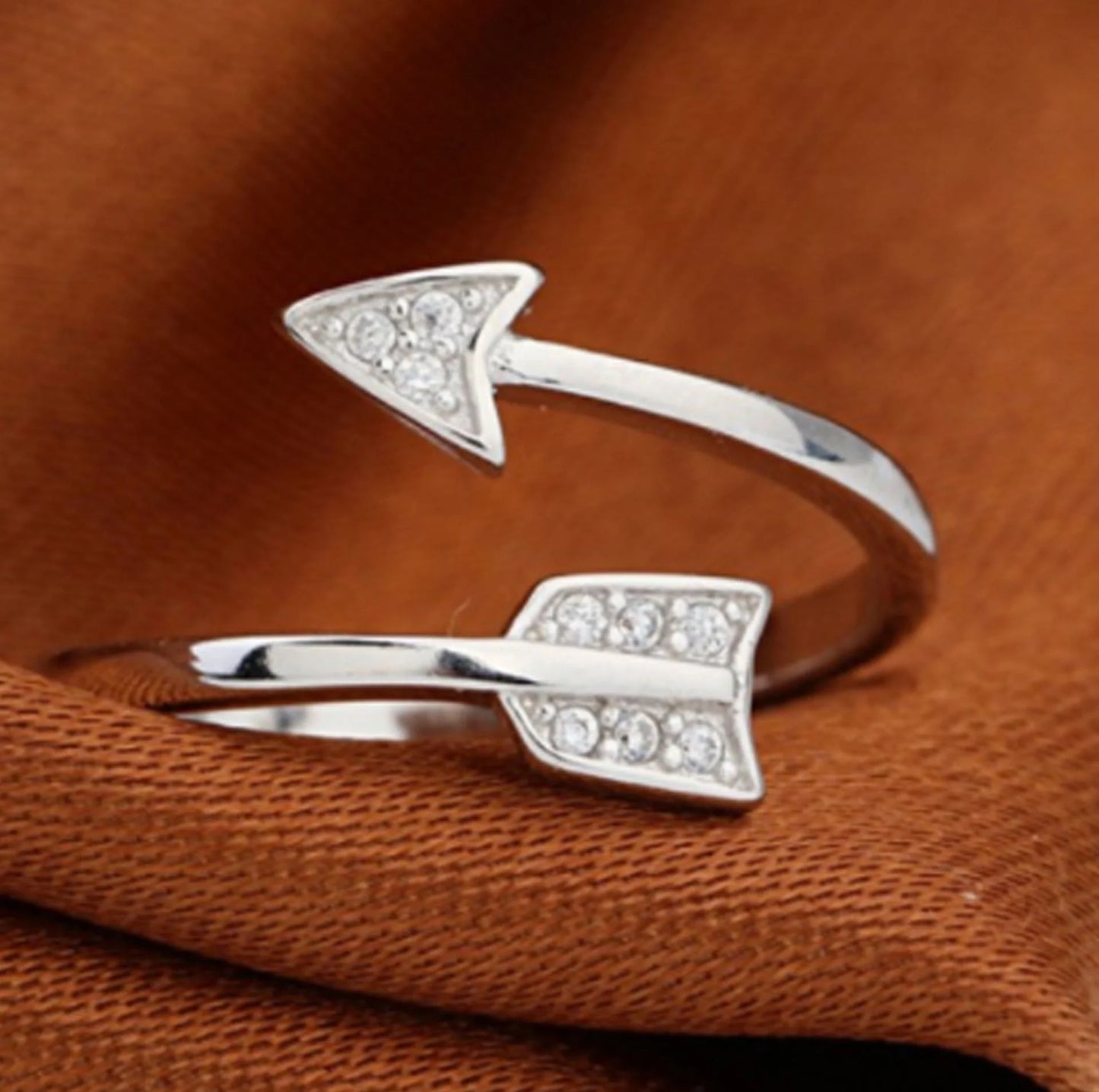 Diamond Arrow Ring in copper with distinctive arrow design