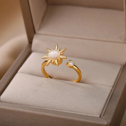 Adjustable copper decompression ring with rotatable geometric design in gold finish