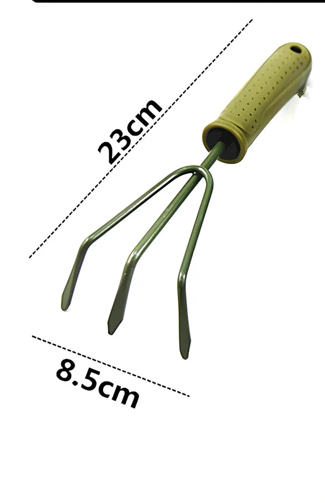 Gardening scarifier kit with green antiskid handles and two shovels for planting