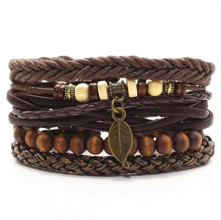 Men's vintage braided leather bracelet, a stylish and durable accessory for any occasion.