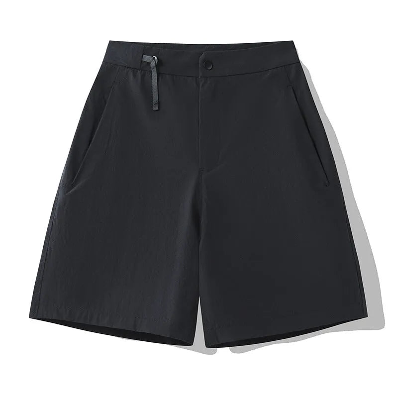 Men's khaki sports shorts with quick-drying fabric and elastic waist for running and climbing activities