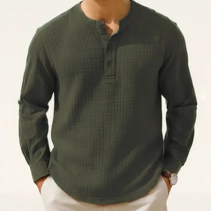 Slim fit long sleeve shirt with round neck and 3/4 sleeves in linen-style fabric