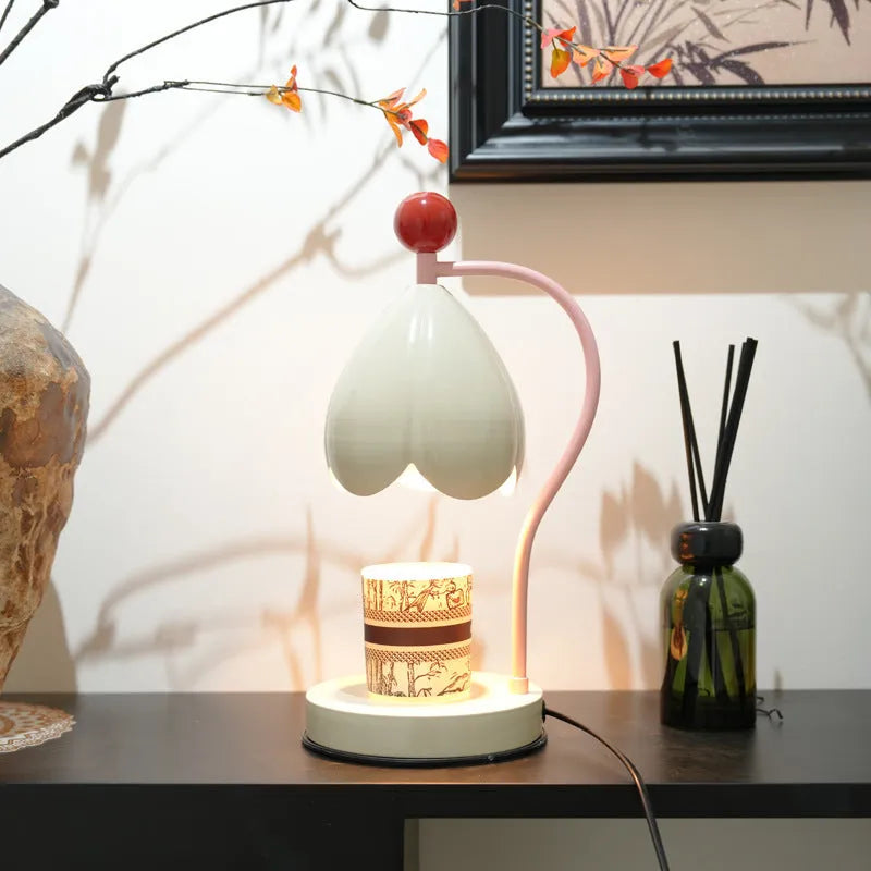 Linglan modern simplicity metal desk lamp in Cream White and Dark Green colours.