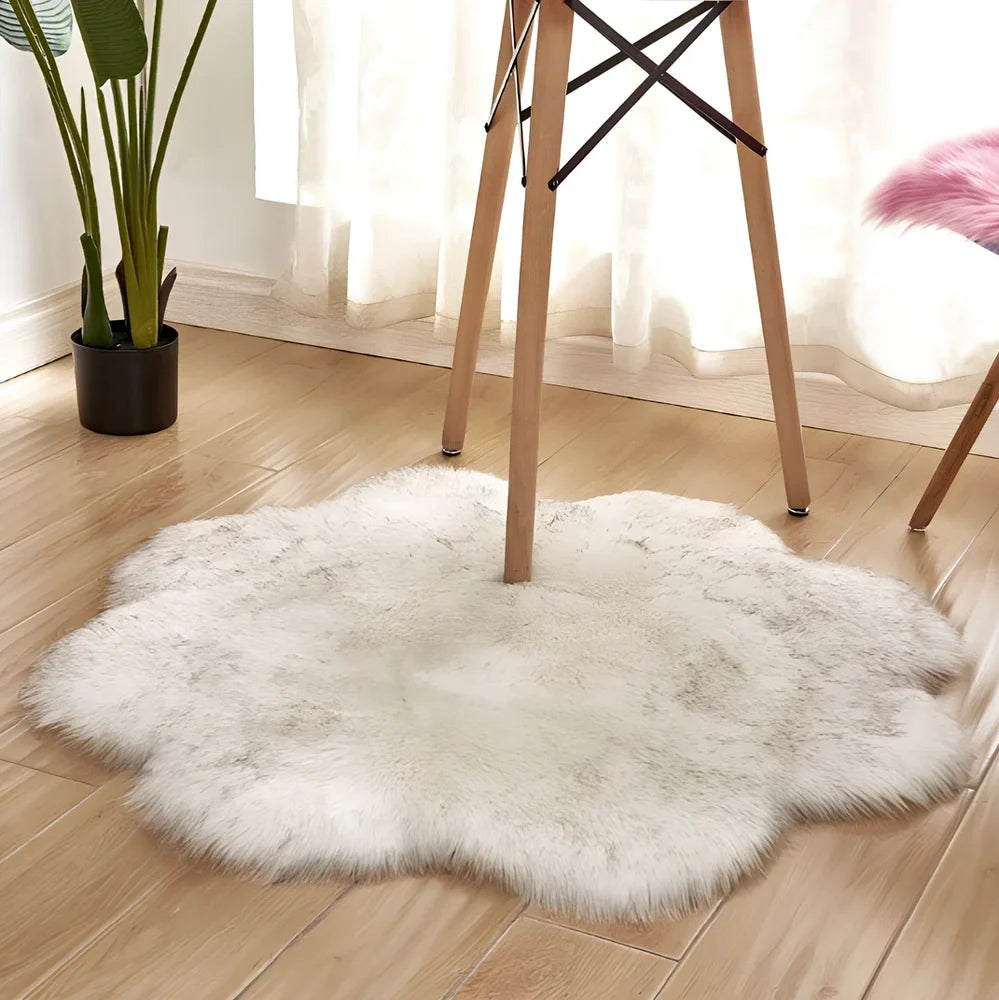 Artificial woolen carpet rug with floral sheepskin pattern in plush fabric, available in multiple sizes and colours