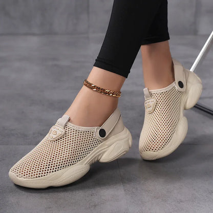 Women's Flyknit casual sports sandals in beige colour with round toe holder