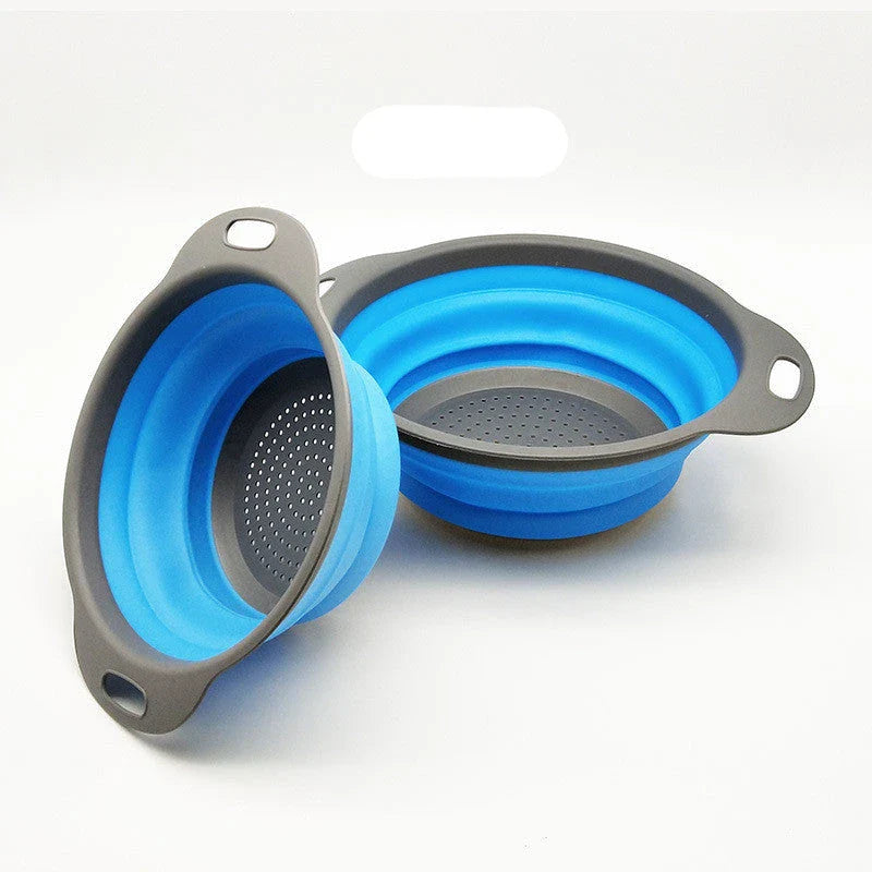 Collapsible silicone colander for washing and draining fruits and vegetables in the kitchen