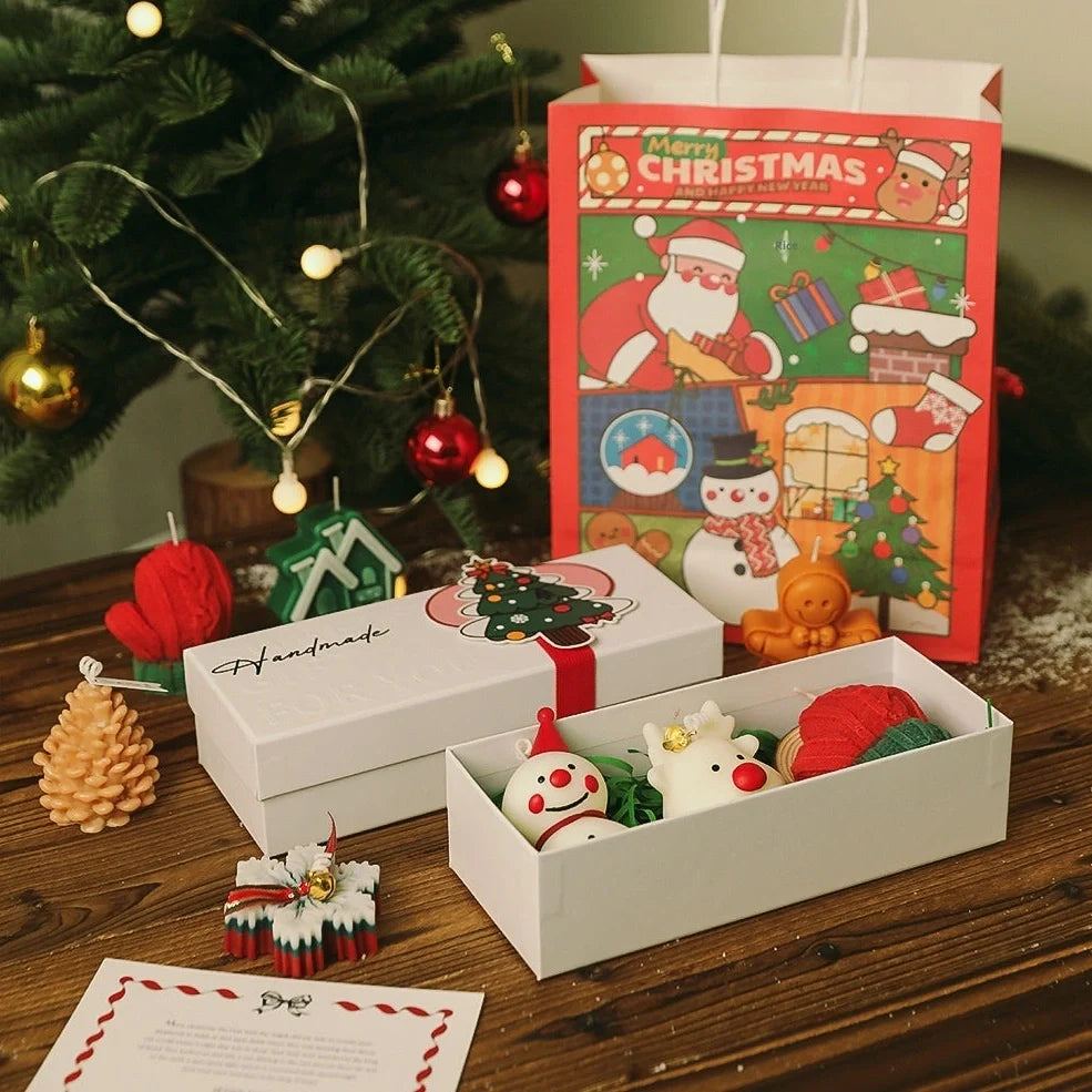 Handmade Christmas scented candle gift set with 9 designs, wooden display pad, and handbag
