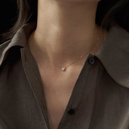 S925 sterling silver oval pendant necklace with jelly opal style, available in gold or white gold plating.