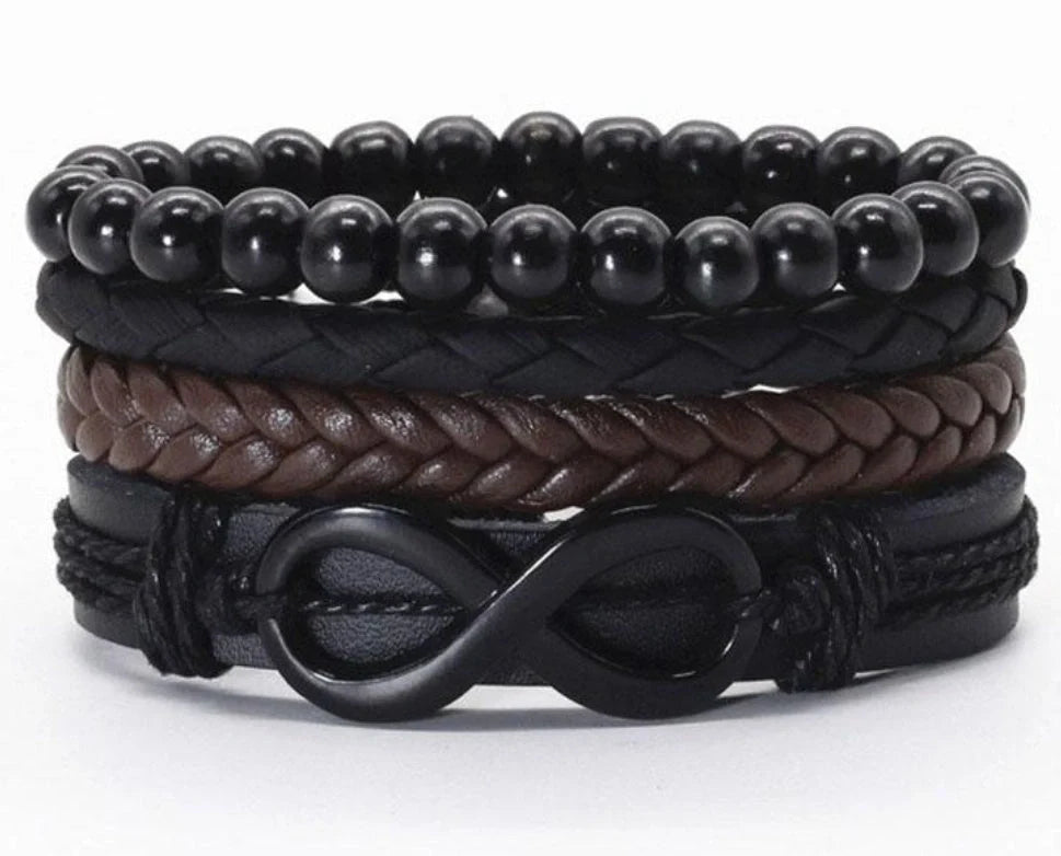 Men's vintage braided leather bracelet, a stylish and durable accessory for any occasion.