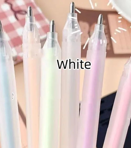 Plastic cap-pulling dispensing pen for macaroon colour application with quick-drying formula