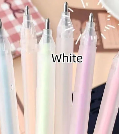 Plastic cap-pulling dispensing pen for macaroon colour application with quick-drying formula