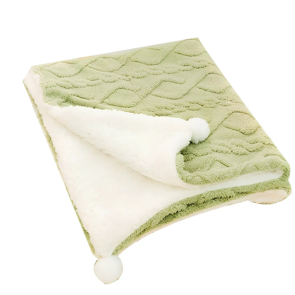 Dog blanket in four sizes from 36x50cm to 78x100cm for pets 10kg to 65kg with cloth material