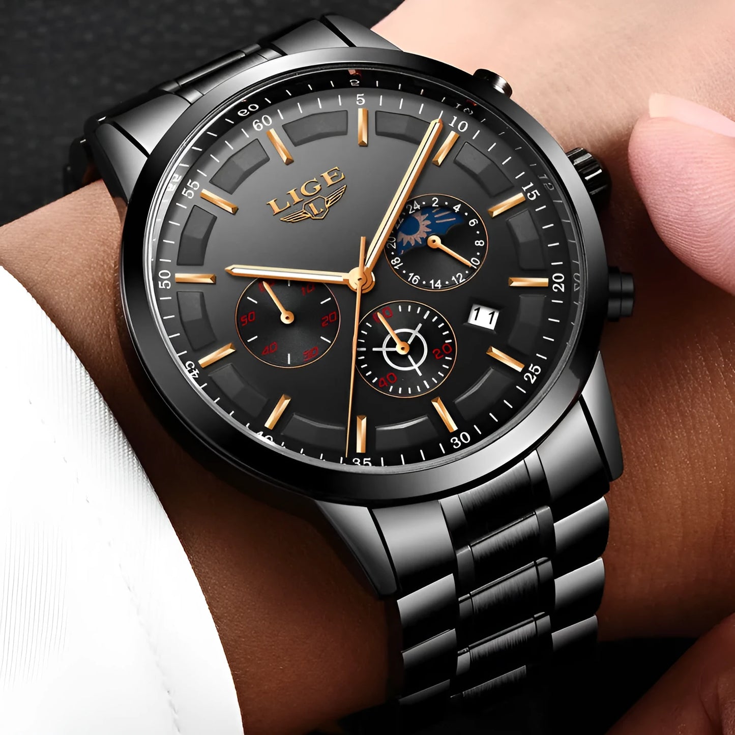 Men's waterproof sports watch in black with blue and rose gold colour options